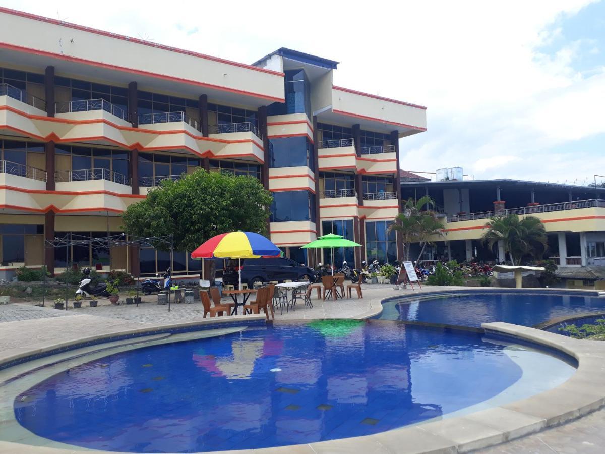 Bukit Kenari Hotel & Restaurant Pare-Pare Экстерьер фото